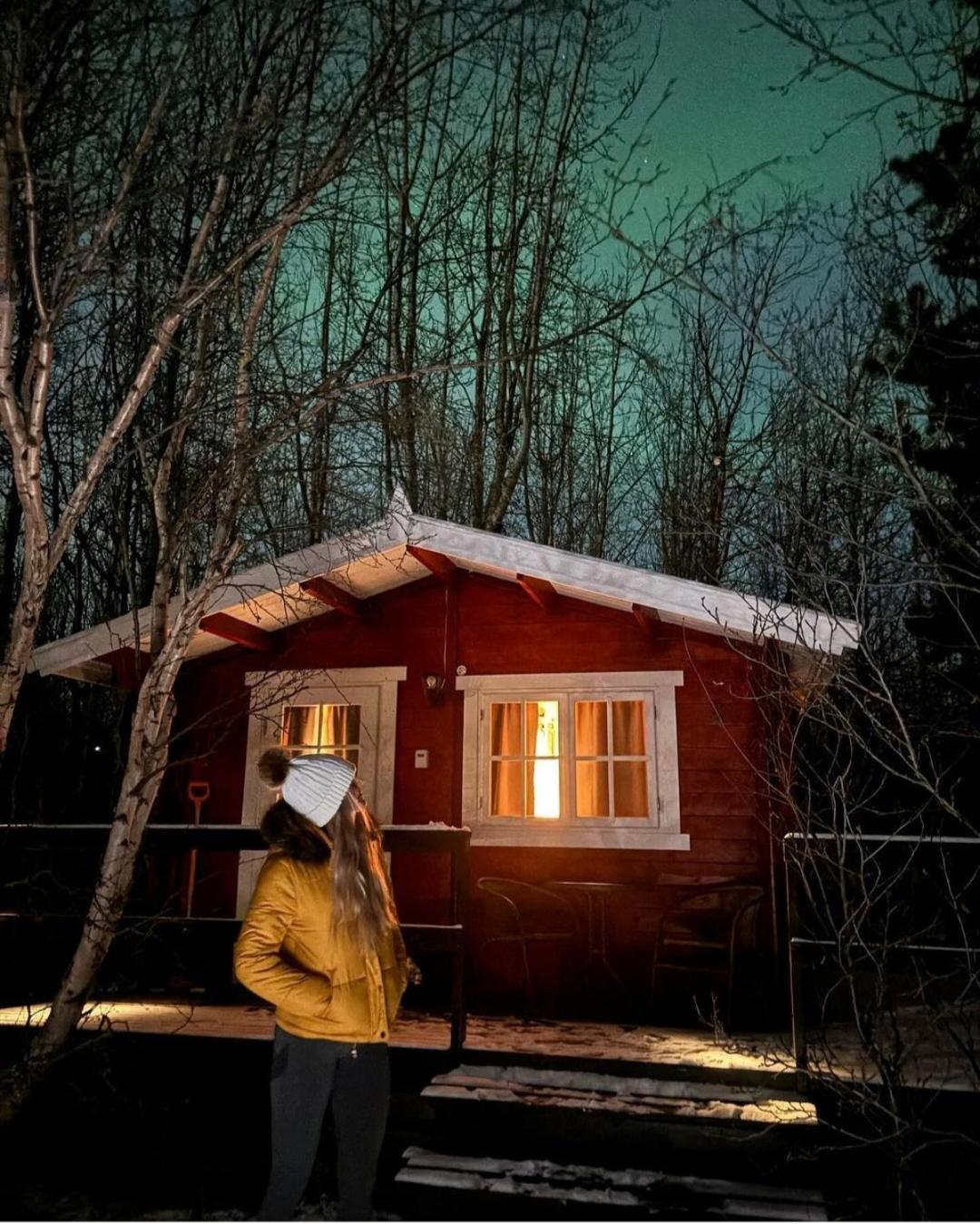 אקורירי Bakkakot 3 Cozy Cabin In The Woods מראה חיצוני תמונה